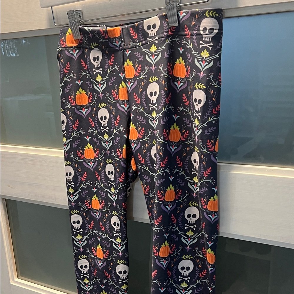 Skull and Pumpkin Print leggings like new from house of Flynn